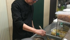 森野　士 氏