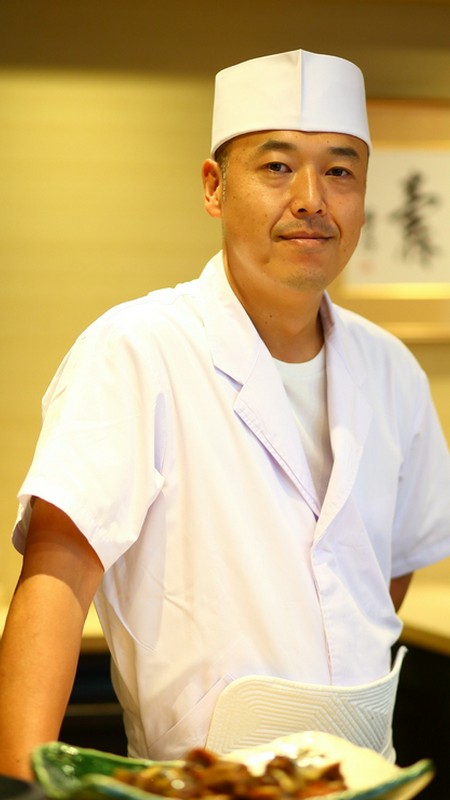 岸　延彦 氏