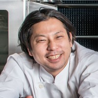 谷岡　洋年 氏
