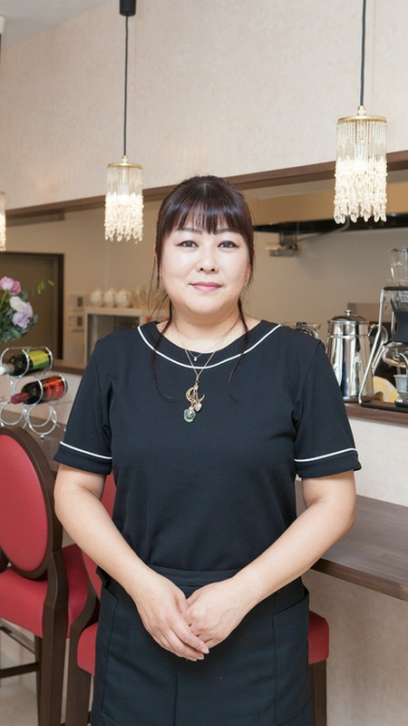 青木　薫子 氏