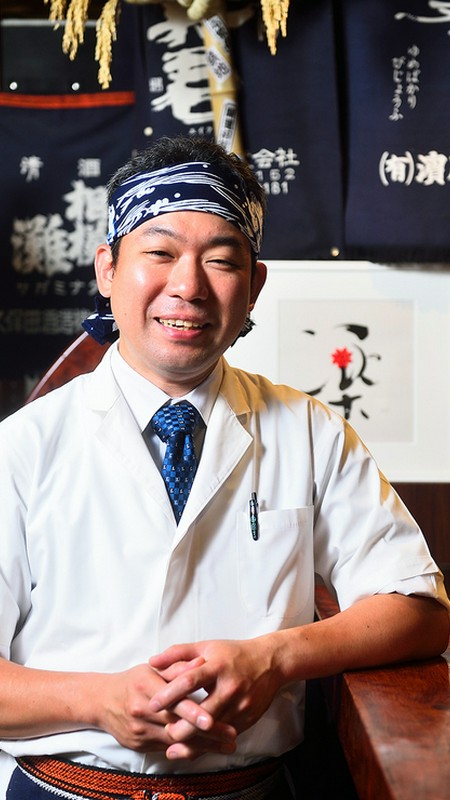 五味　元祐 氏
