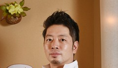 石黒　友也 氏