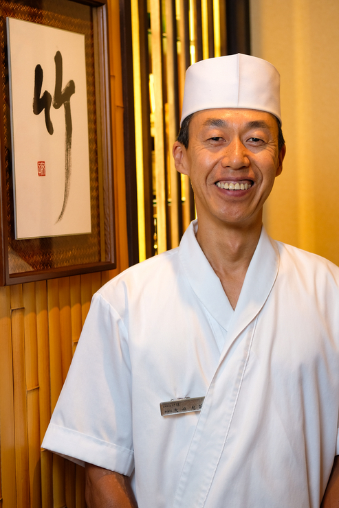 矢田　越範 氏