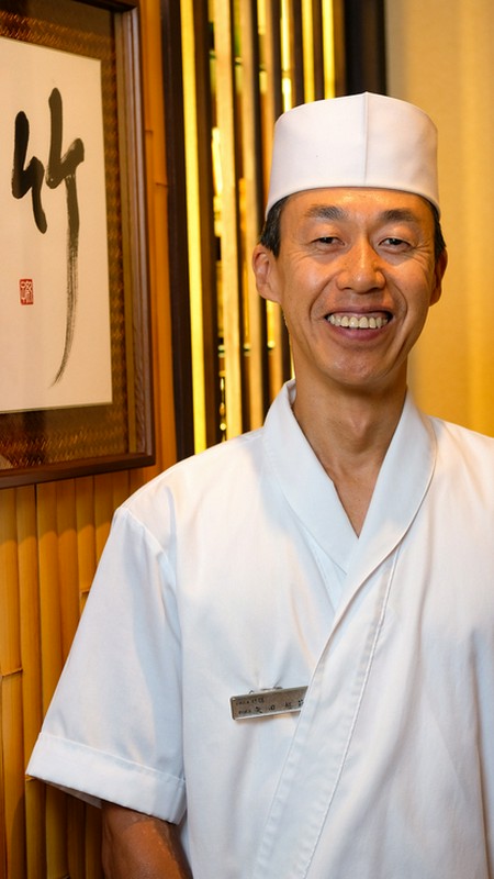 矢田　越範 氏