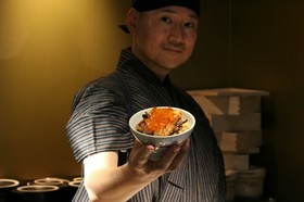 小柳津　大介 氏