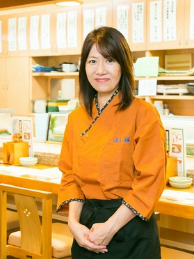 堀口　しのぶ 氏