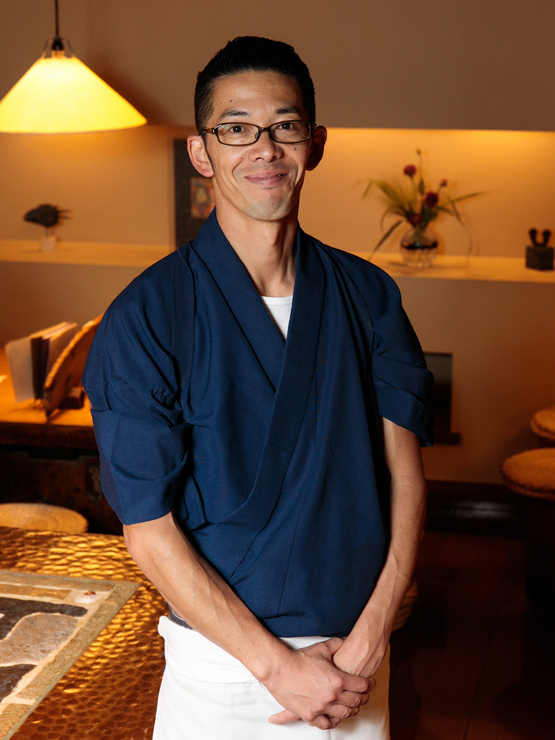 崎野　義教 氏