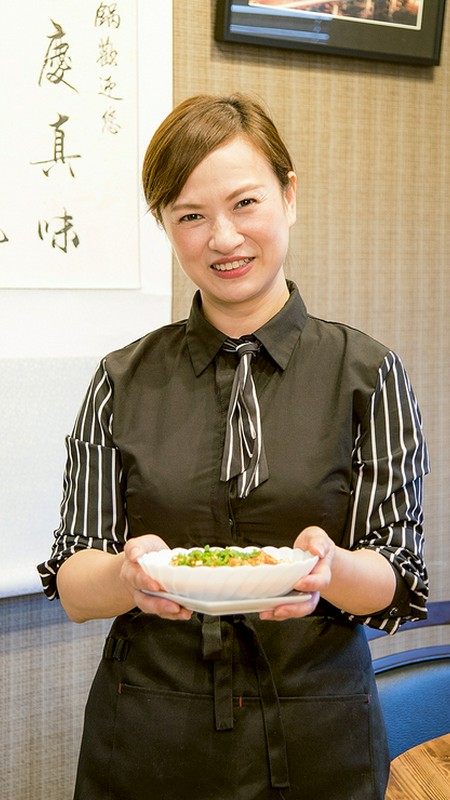 南　陽奈子 氏