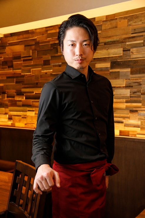 尾関　芳紀 氏