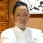 𠮷田　健二　			