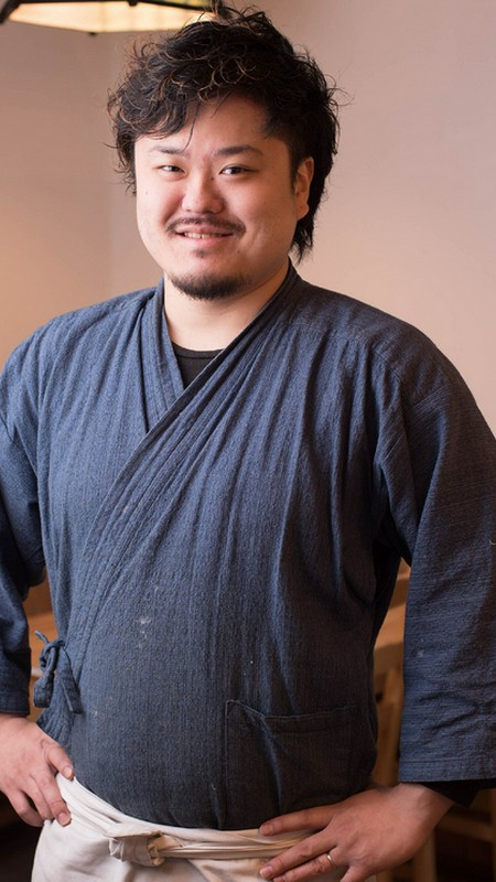 市原　賢史郎 氏