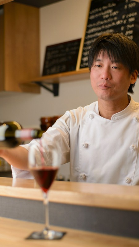 上井　康範 氏