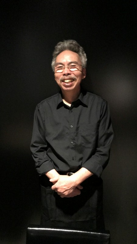 塩塚　善美 氏
