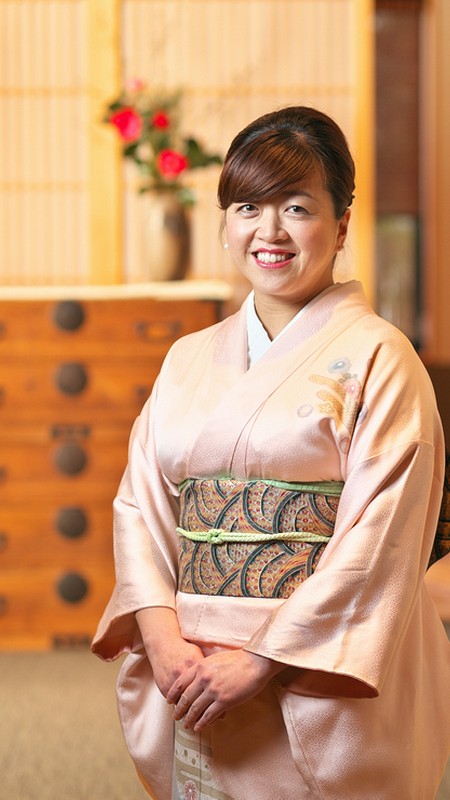 上田　里佳 氏