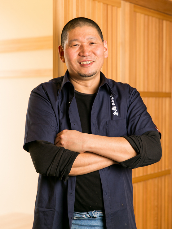 横内　慎一郎 氏