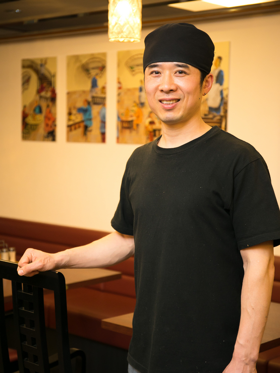 秋吉　斉東 氏