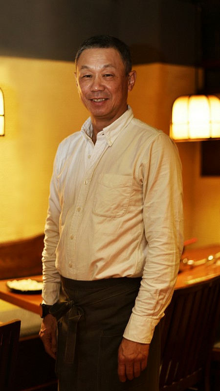 長岡　俊也 氏