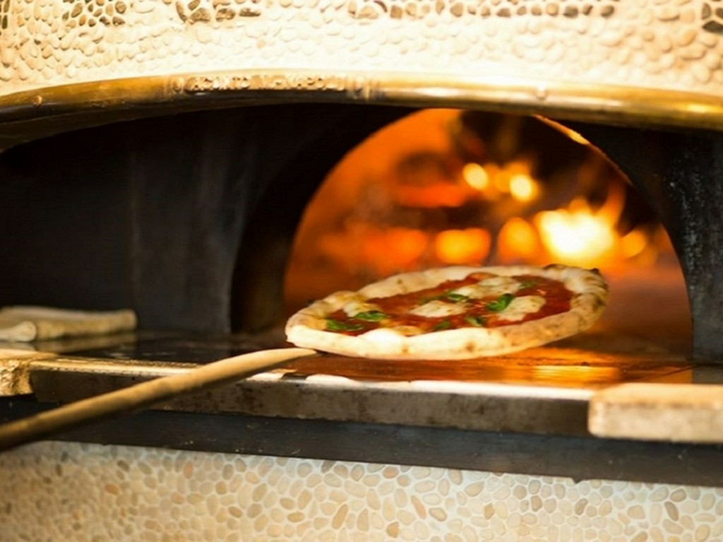 pizzeria da ENZO （ピッツェリア ダ エンゾ）
