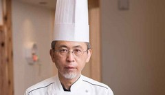 板花　芳博 氏
