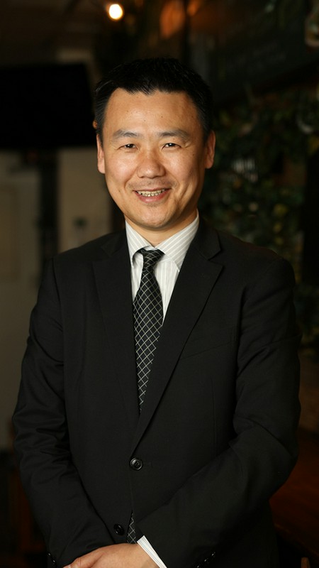 庄子　善則 氏
