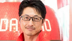沖津　健 氏