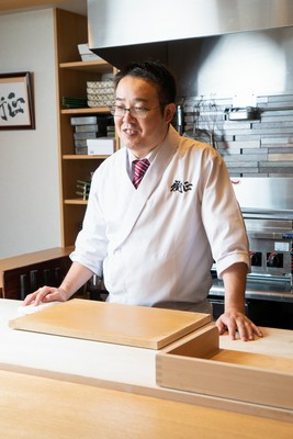 堀川　太位地 氏