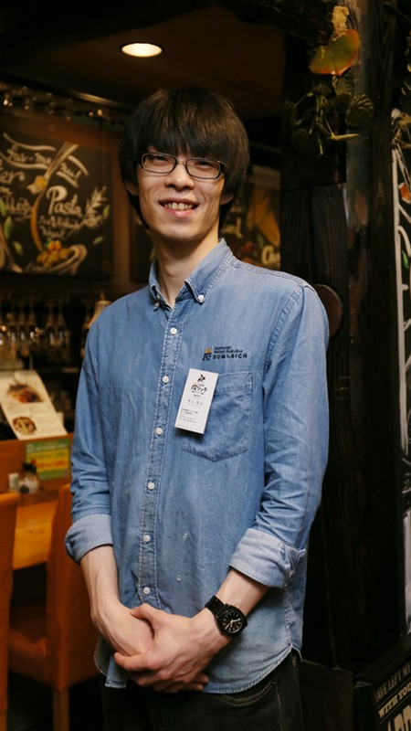 秋山　桂太 氏