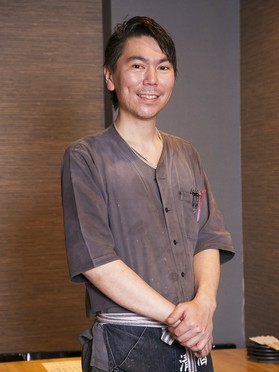 岩浅　武法 氏