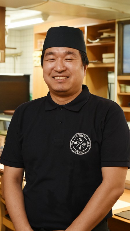 鳥屋尾　清 氏