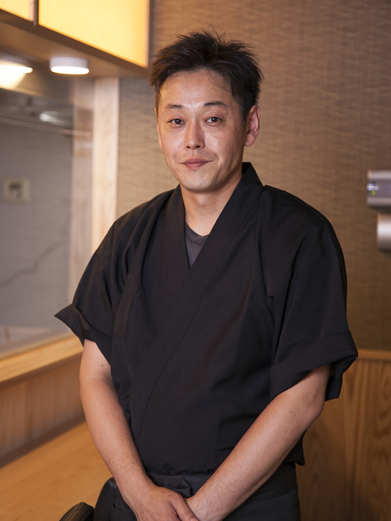 岡田　芳昭 氏