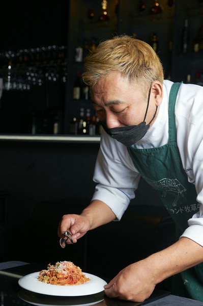 R2 SUPPER CLUB 六本木/ダイニングバー 料理人 水島 孝善 氏 | ヒトサラ