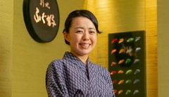 女将　岡崎　有花 氏