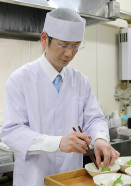 下田　心也 氏
