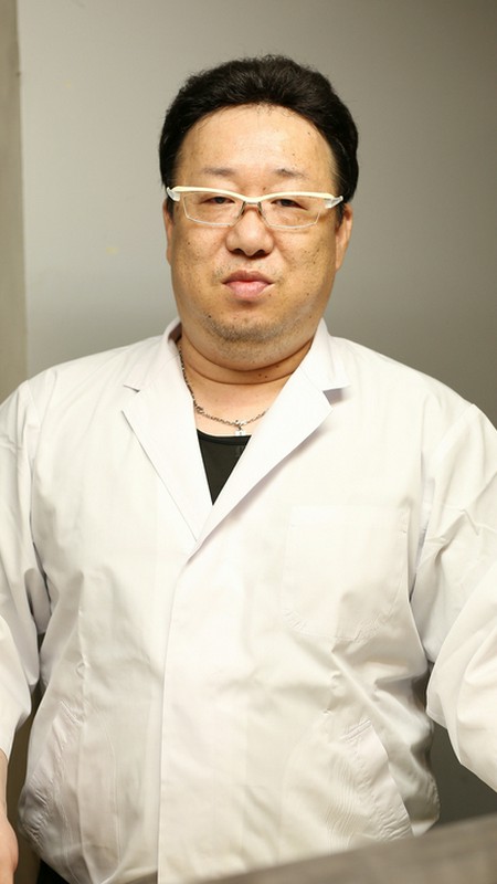 吉田　実 氏