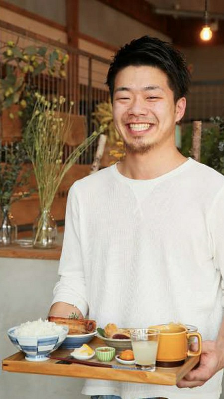 峯　健太 氏