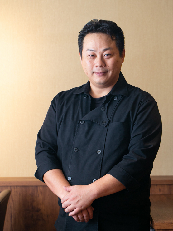 中西　理尊 氏