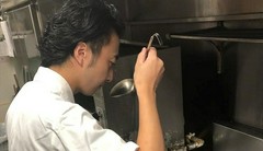 相内　亮人 氏
