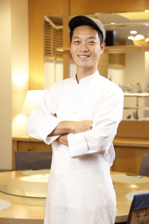 高島　泰弘 氏