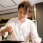 宇野　友康