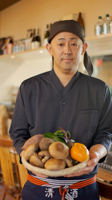 中前　文孝 氏