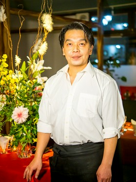 乾　純次 氏