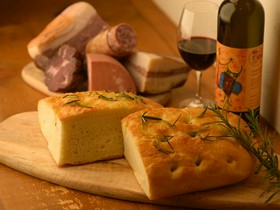 自然派ワインとイタリア料理　Uva-Uva