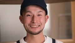 一村　敏行 氏