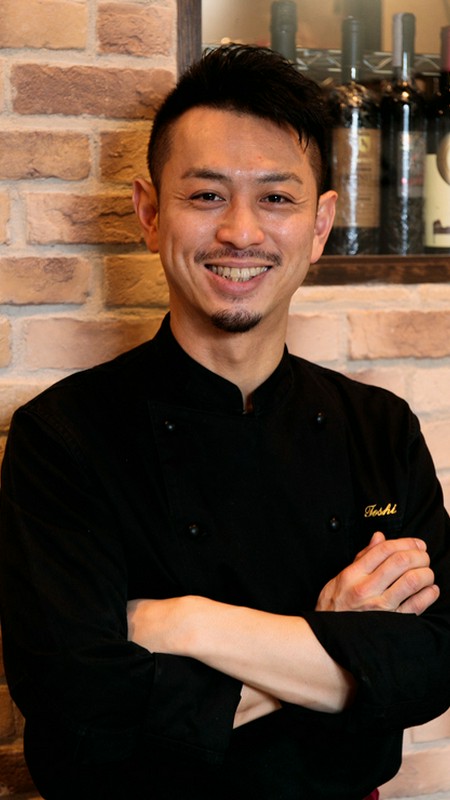 岩堀　俊彦 氏