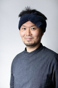 長谷川　在佑 氏