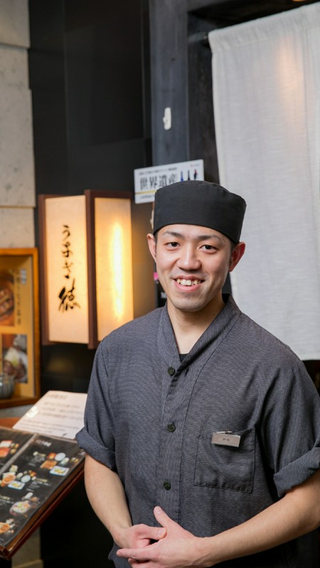 伊窪　純一郎 氏