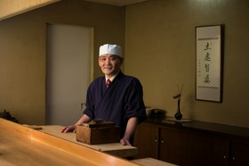 中川　敏行 氏