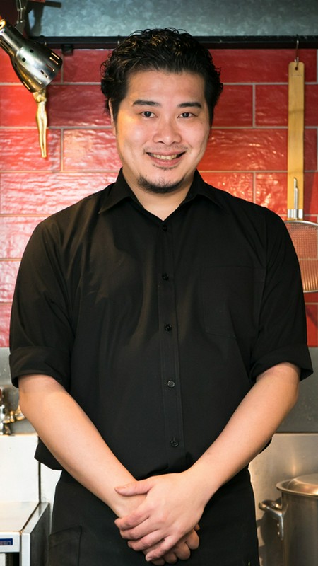 大崎　敬介 氏