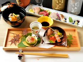 日本料理　割烹　お弁当　万福