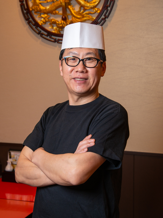 ネ　キョクホ 氏